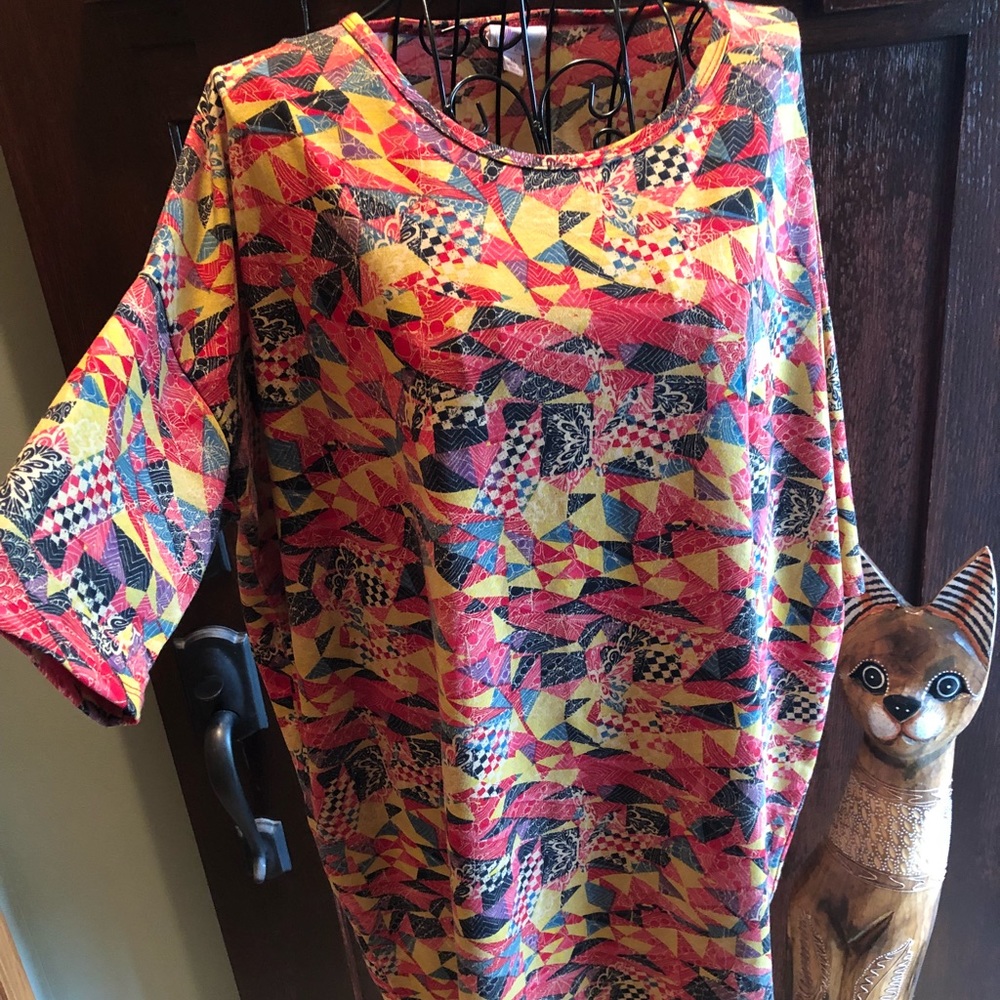 Beautiful LuLaRoe Irma for fall size M